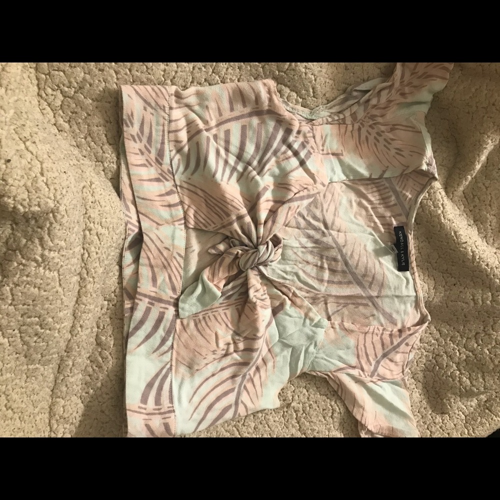 Kendall and Kylie top